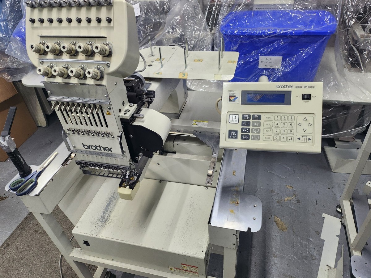 Machine à broder PR680W - Brother