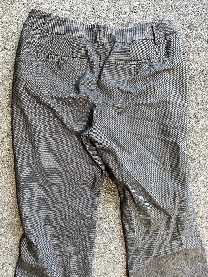 Pantalón para mujer Ann Taylor Loft pequeño gris tiro medio ancho pierna recta talla 6P Foto 2 de 4