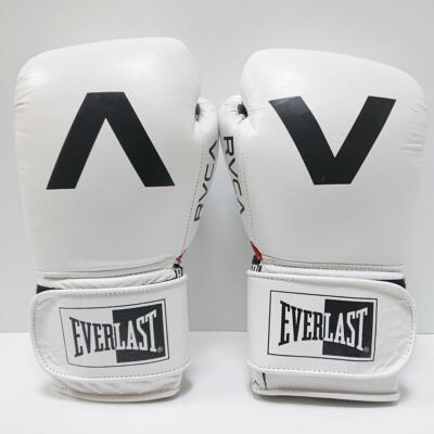 ポテトフラインガー！！RVCA + Everlast ボクシンググローブ RVCA × EVERLAST Collaboration Boxing Gloves 14oz White Magic
