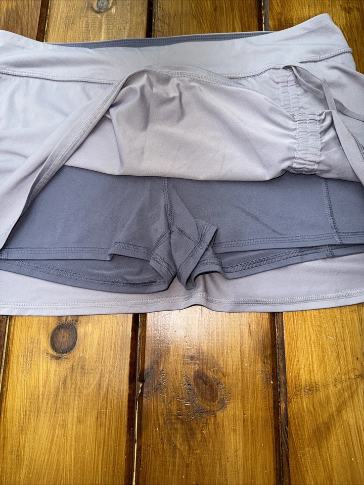 Shorts GAP BODY FIT leve, roxo conforto outono tamanho M - Imagem 3 de 4