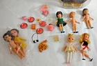 New Listing1960’s Hasbro Dolly Darlings LOT 5 Dolls & Clothes Hatbox (A25)