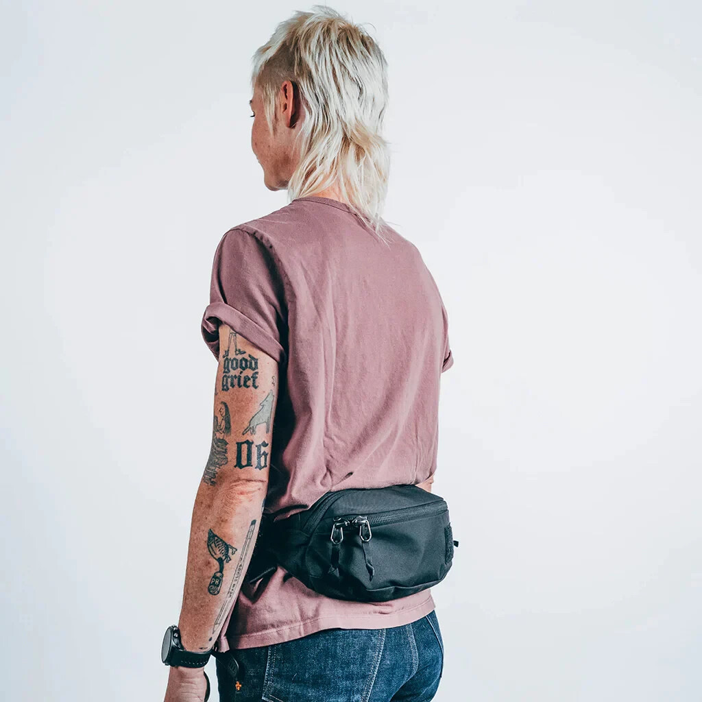 EVERGOODS Civic Access Sling 2L Hip Waist Bag solution dyed EVERGOODS Civic Access Sling 2L Hip Waist Bag solution dyed