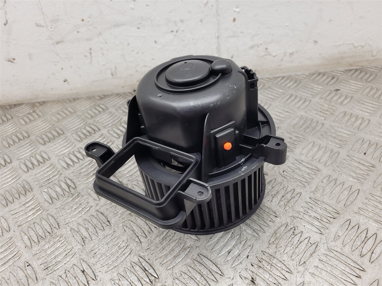 2015 Peugeot 3008 T3953002 Heater Blower Fan Motor Assembly 877  