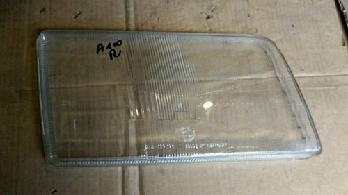Audi 100 rechts Scheinwerferglas Glas Scheinwerfer Hella