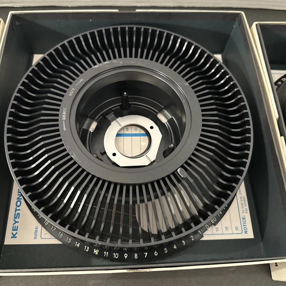 80 Keystone Slide Trays for Kodak Carousel Projector/Perfect Condition Set Of 3 - Image 3 of 4