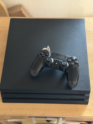 Sony PlayStation 4 Pro 1TB Heimkonsole - Schwarz