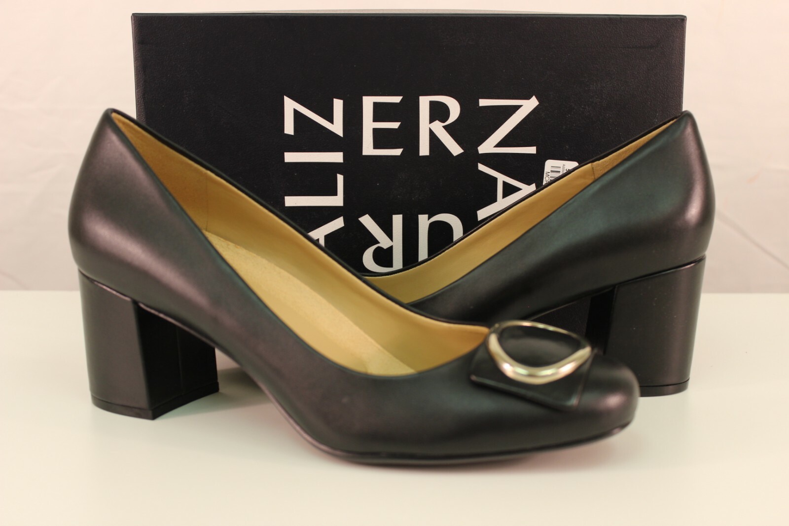 naturalizer wright shoes