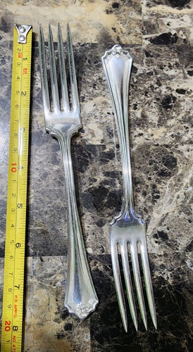 ๐LOT OF 2 ANTIQUE c1907 RALEIGH SILVERPLATED "7 3/8 DINNER FORKS ๐ฝ - Picture 1 of 8