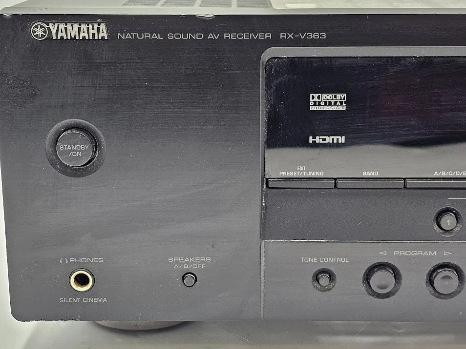 Yamaha RX-V363 AV Receiver - For Parts, Cosmetic Wear - Image 3 of 4