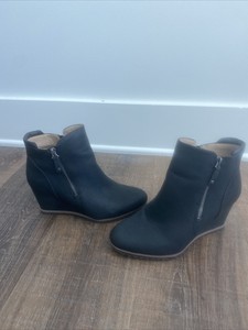 haley wedge bootie