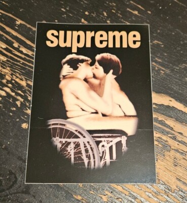 Supreme Kiss Sticker SS23 + FREE SURPRISE 
