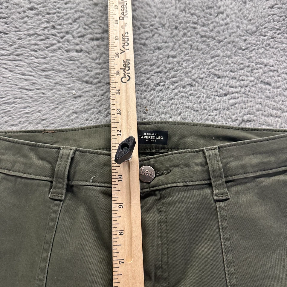 Calça Lee Legendary Feminina 10 Verde Algodão Cônico Cintura Média Elástica Roupa de Trabalho - Imagem 3 de 4