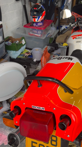 1985 Yamaha RD500LC Uk Model Marlboro Colours 23 image
