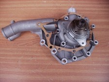 Pompe à eau Mercedes 190