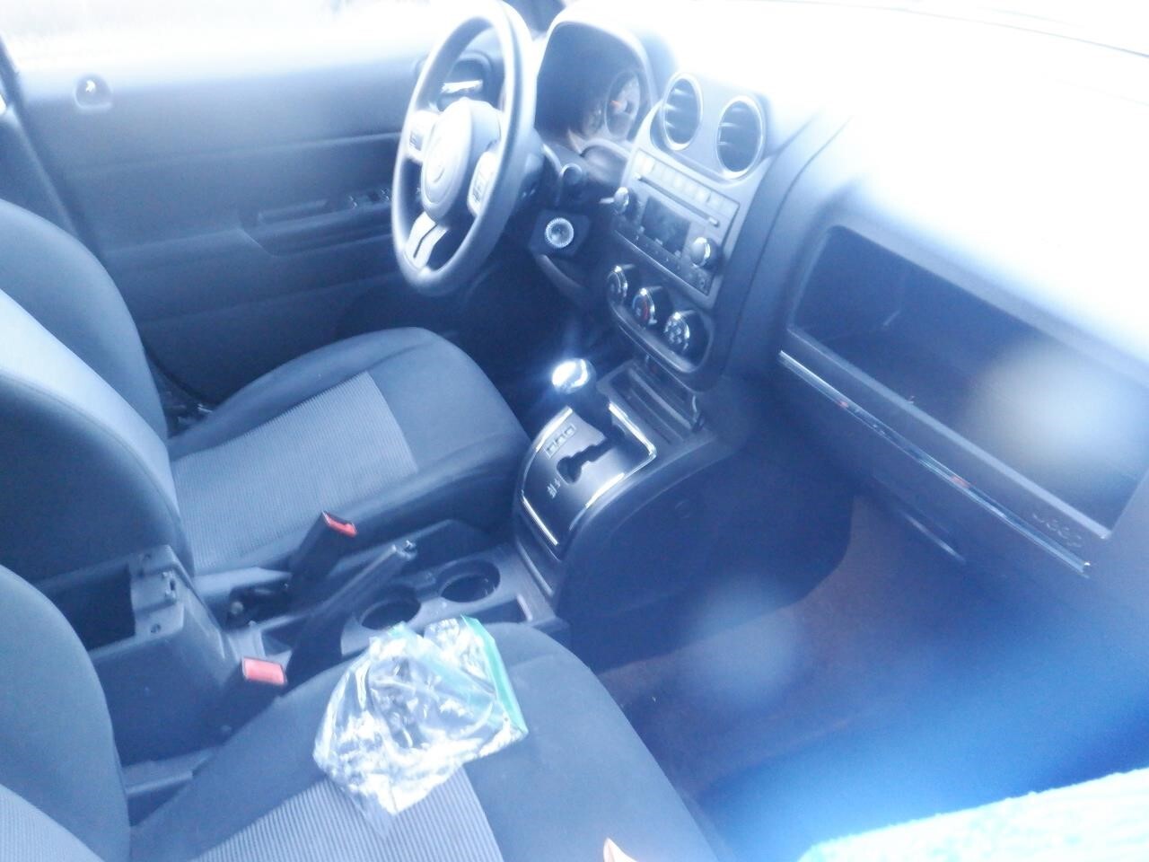 Used Left Tail Light Assembly fits: 2015 Jeep Patriot Left Grade A