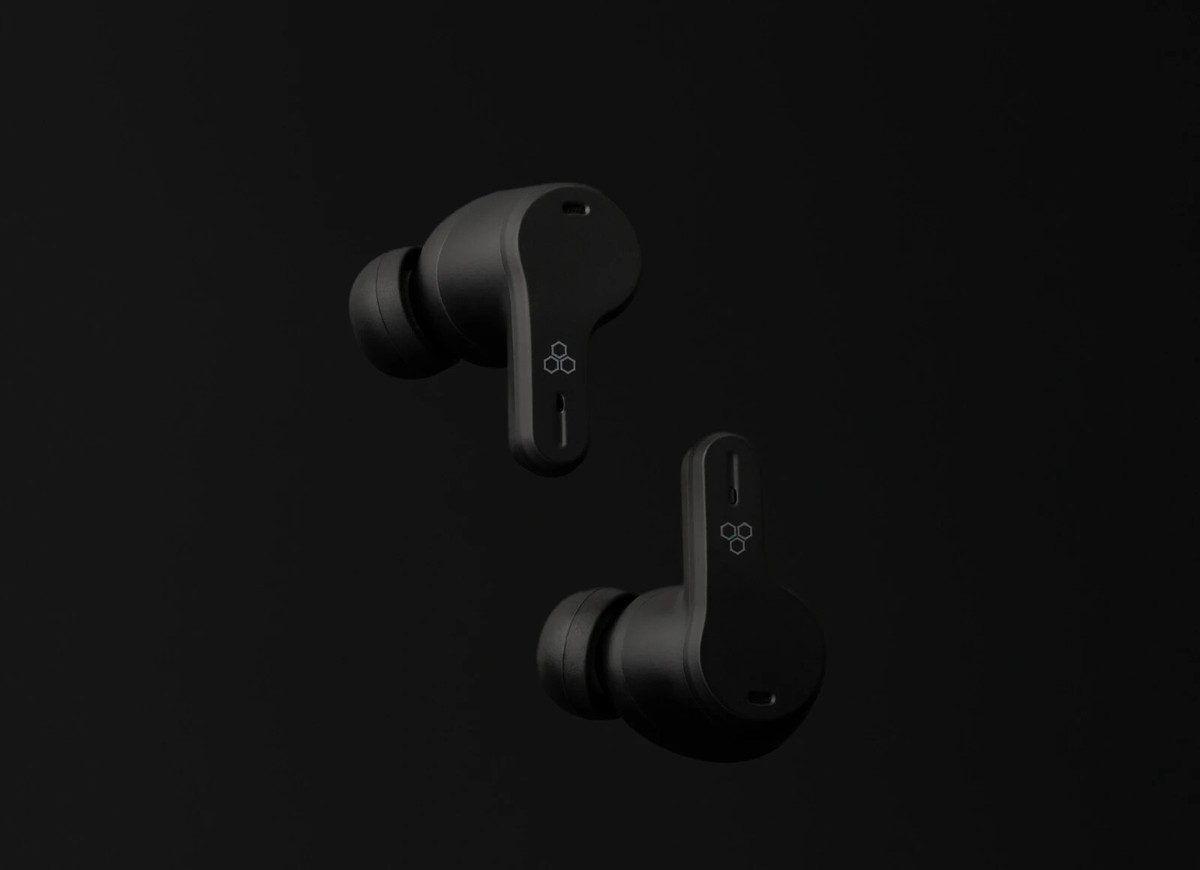 Final Audio VR3000 Wireless Earbuds Sound Design for Gaming