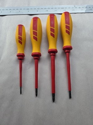 HOLEX Electrician s Insulated screwdriver set, 4pc