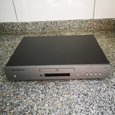 Cambridge Audio AXC25 CD-Player Silber mit Fernbedienung, Kabeln & Anleitung