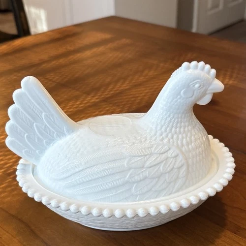 Vintage Indiana Glass ‘Hen on the Nest’