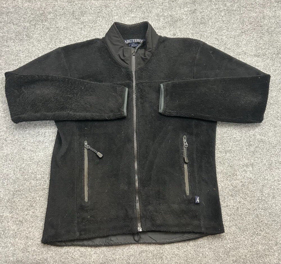 Pile Arc'teryx Delta SV pile medio profondo Sherpa Polartec Canada full zip grigio