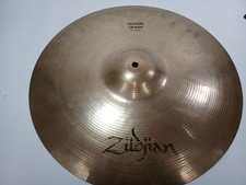 ZILDJIAN Medium Crash Cymbal 18" 45cm Used