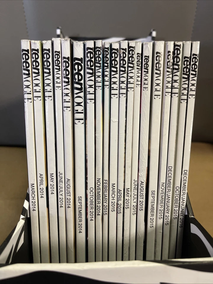 Lot Of 19 Teen Vogue  Magazine 2014-2016 In Beautiful Condition.  Box Included. - Image 2 of 4