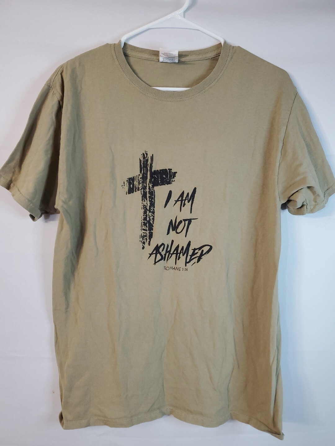 I Am Not Ashamed Romans 1:16 Christian Mens T-Shirt Bible Verse Medium