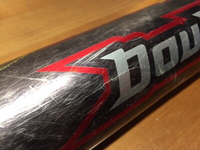 Batte De Softball Demarini Rayzr Slowpitch 34" 28 Oz – Double Paroi ASA – Occasion (Fissurée)