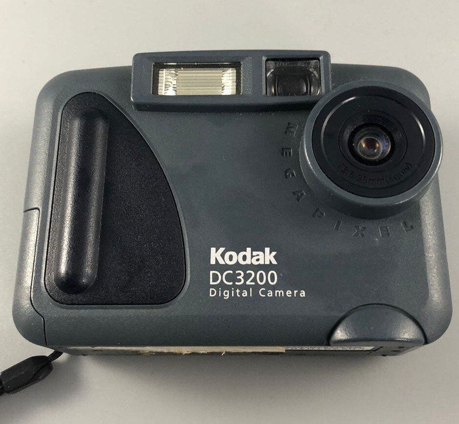 Kodak DC 3200 1.0MP Digital Camera - Dark gray for sale Kodak DC 3200 1.0MP Digital Camera - Dark gray for sale