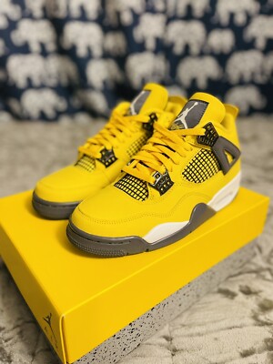 Air Jordan 4 Retro Tour Yellow / Dark Blue Grey CT8527-700 Air Jordan 4 Retro Tour Yellow / Dark Blue Grey CT8527-700