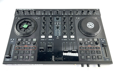 Native Instruments Traktor Kontrol S4 DJ Controller FOR PARTS Powers On Off