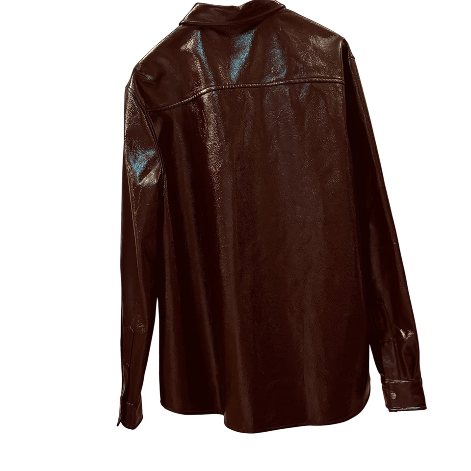 Sobrecamisa de cuero sintético (XL) marrón/borgoña de ASOS para hombre Foto 4 de 4