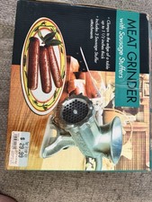 Hachoir à viande et saucisse boîte ouverte, pas utilisé