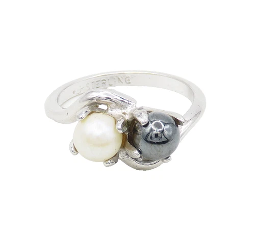 UNCAS 925 Silver  Shiny White & Blue Pearls Petite Band Ring Sz 4.5  RG18066
