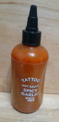 1 Bottle TATTOO SPICY GARLIC Hot !! Sauce gluten free medium strength 9oz franks