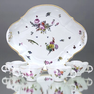 Meissen um 1745: seltenes Likör Service, Tablett, Tassen, Holzschnitt Blumen - Bild 1 von 4