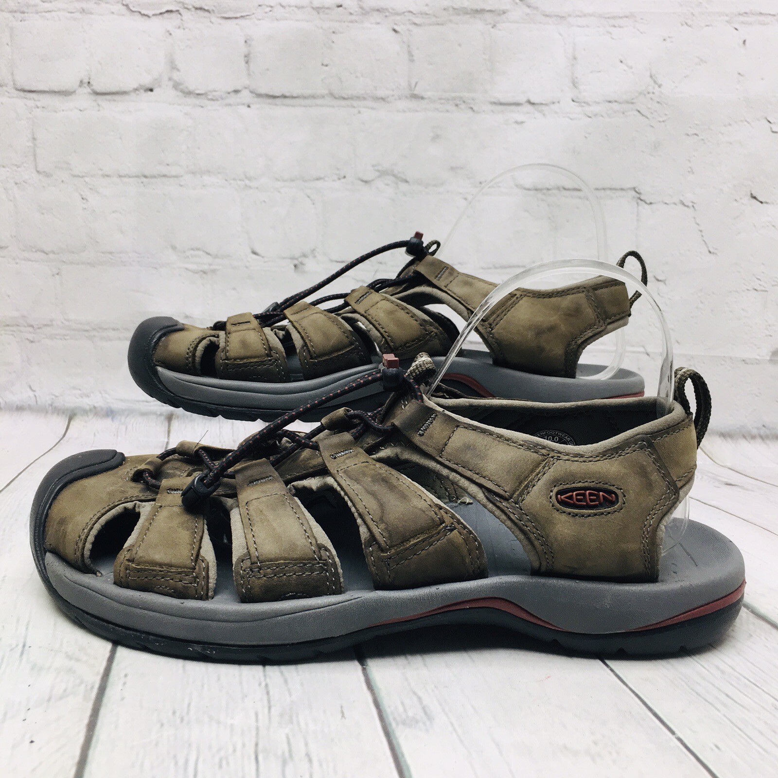 KEEN Newport H2 sandalo da trekking uomo US 10 pelle marrone impermeabile punta a cappuccio trail