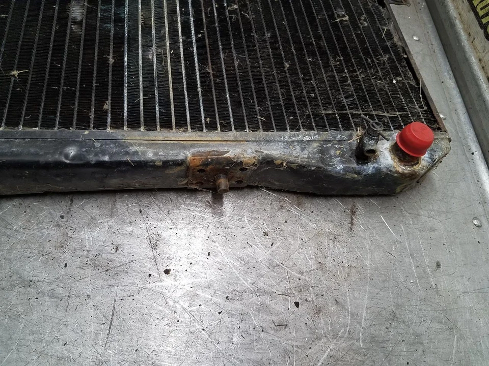 Radiator 1.8L AT Fits 1966 VOLVO 120 1180026 - Image 4 of 4