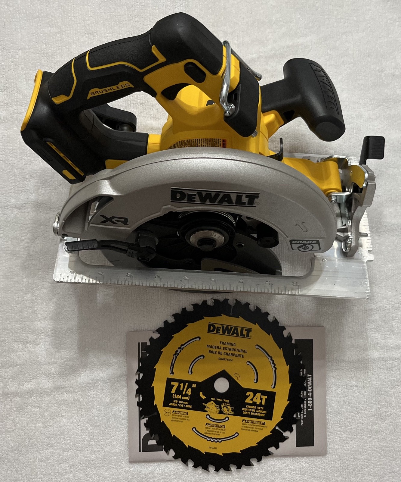 New Dewalt DCS590B 20V 20 Volt Max XR 7-1/4&rdquo; Brushless Circular Saw With Blade