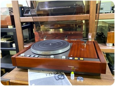 THORENS TD 127 Electronic Turntable w/ Rubber Mat Tested Works Japan GS03 26.0