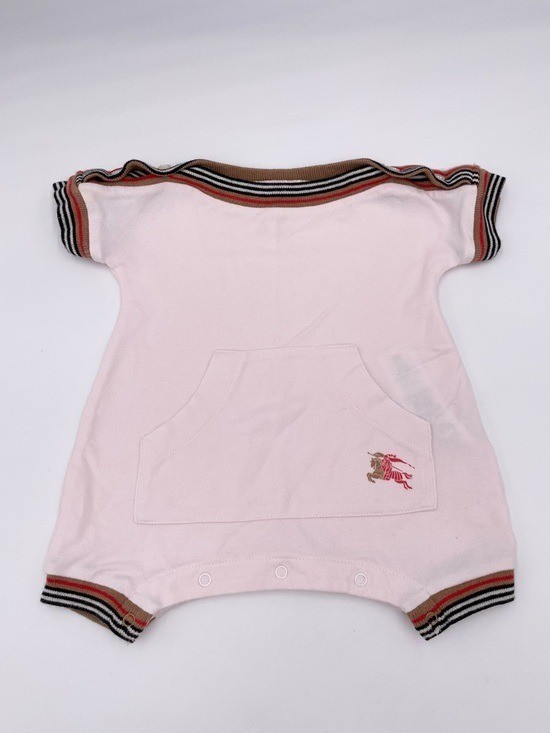 Burberry Children Newborn One Piece Bodysuit Romper and Hat Set
