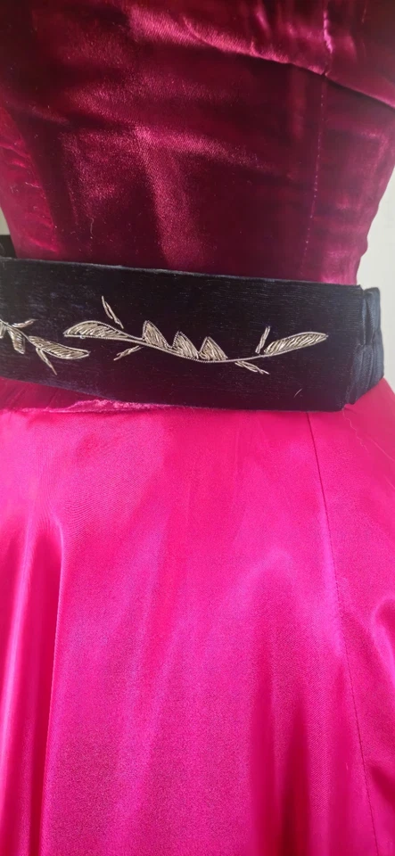 Vintage 1970s Woven Velvet Belt 33 Inches Total - Image 3 of 4