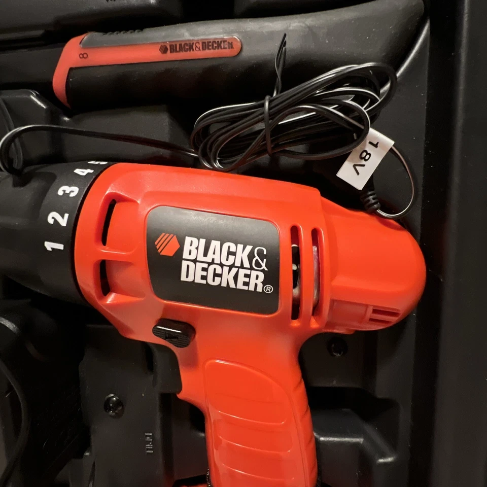 Juego de taladros y herramientas Black and Decker 18V Foto 4 de 4