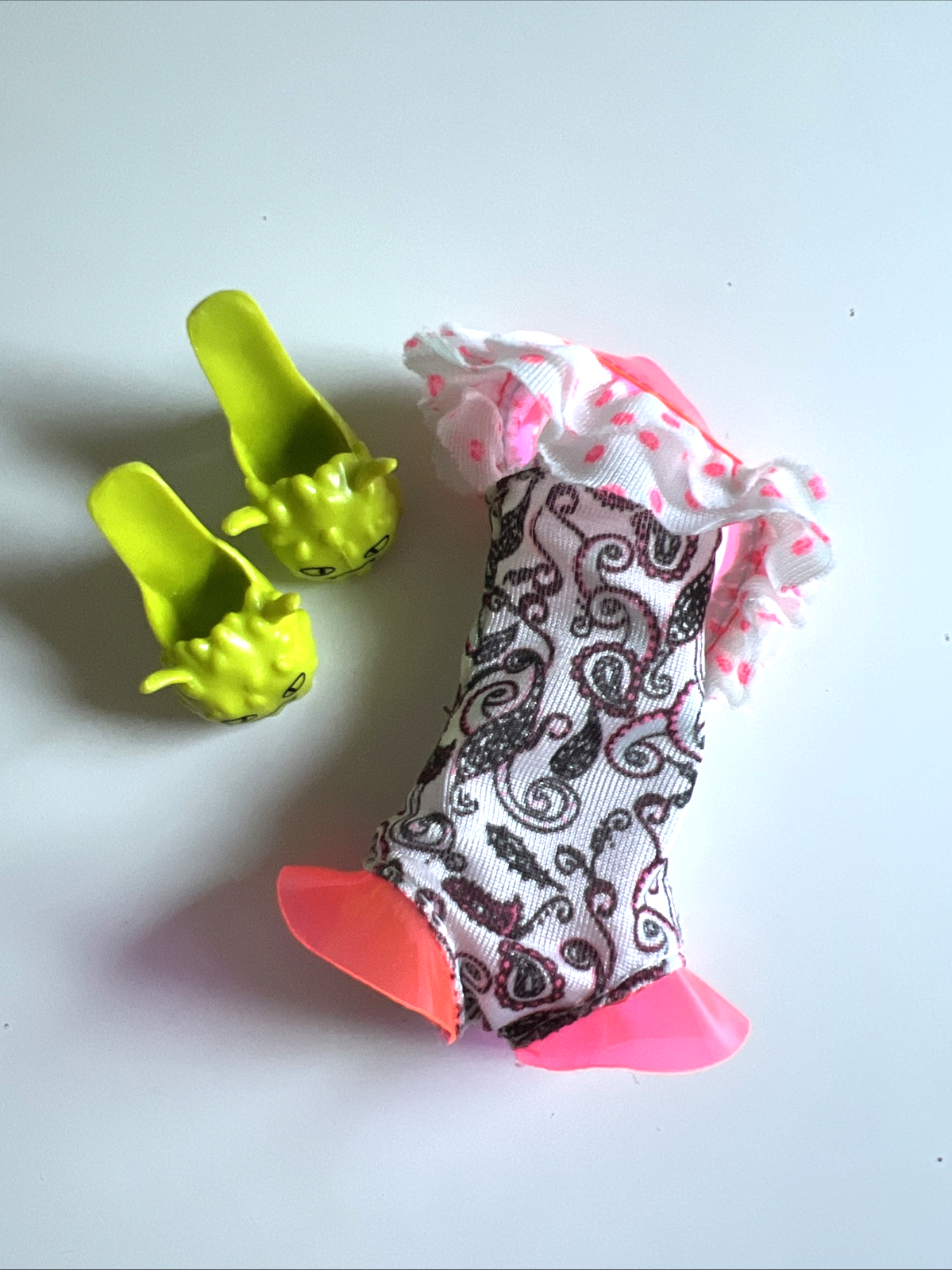 SAOLA Monster High bambola laguna blu nuoto classe costume da bagno artiglio pantofole SOLO