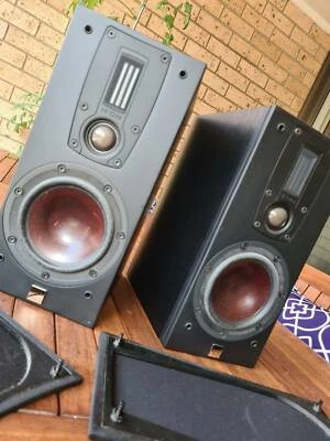 bookshelf speakers gumtree