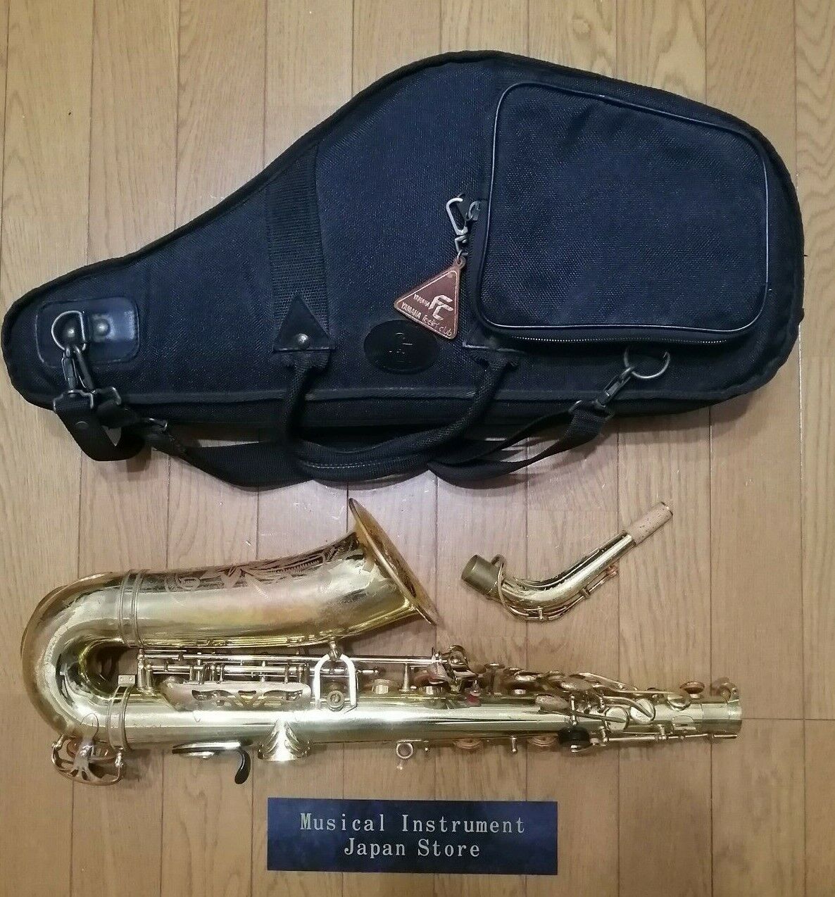 Yamaha YAS-62 Eb Alto Saxophone Gold Lacquer Used with Case from Japan