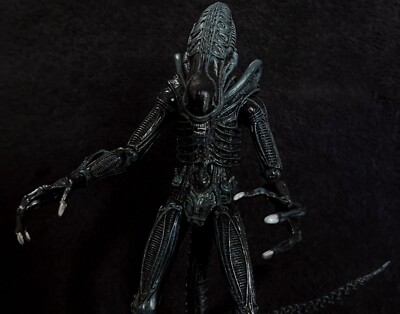 ALIEN BLUE WARRIOR XENOMORPH #2   NECA ALIENS
