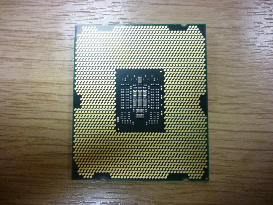 Intel Xeon E5-1620, 3.6 GHz, 4 cores, 8 threads, Socket LGA2011, SL0RC, tested - Image 4 of 4