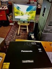Panasonic PT-VMZ60 Projector – Faulty