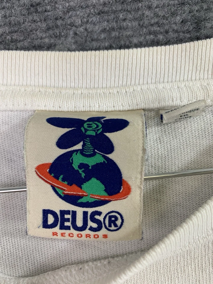 Camiseta Deus Records Asakusa Japan Ex Machina Para Hombre Grande Blanca Crew Manga Corta Foto 3 de 4